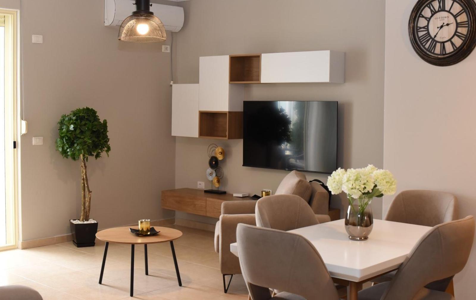 S.e.v. Sunset Homes 公寓